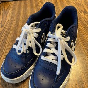 Size 5.5Y Boys - Nike Air Force 1 LV8 ‘Splatter Swoosh -Blue Void